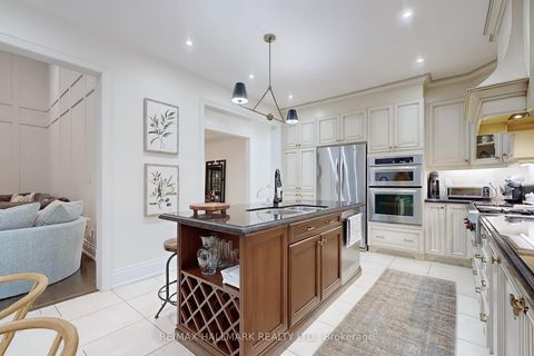Photo 5 at 83 Via Borghese Street, Vellore Village, Vaughan