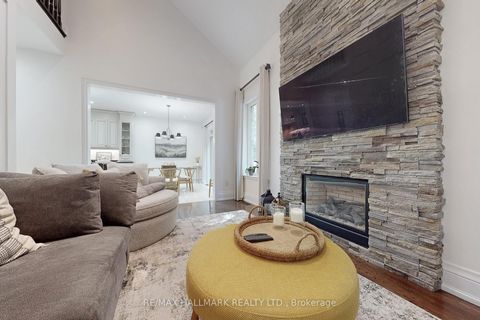 Photo 12 at 83 Via Borghese Street, Vellore Village, Vaughan