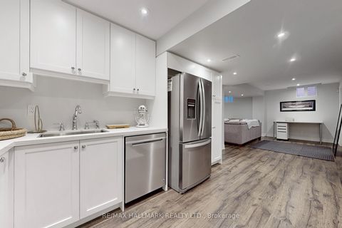 Photo 37 at 83 Via Borghese Street, Vellore Village, Vaughan