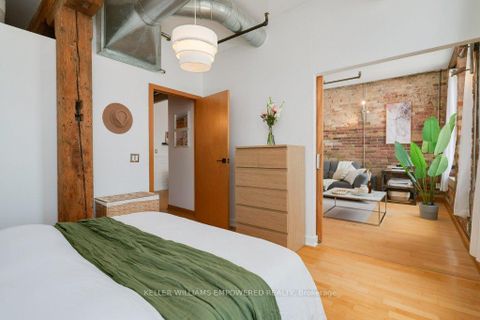 Photo 17 at 5 - 189 Queen Street E, Moss Park, Toronto