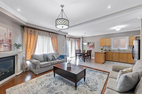 Photo 12 at 91 Capera Drive, Vellore Village, Vaughan