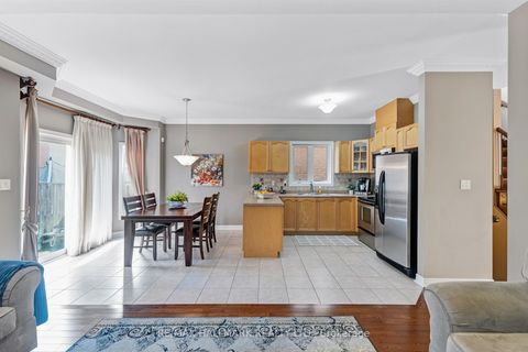 Photo 13 at 91 Capera Drive, Vellore Village, Vaughan