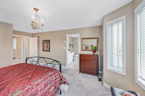 Photo 25 at 91 Capera Drive, Vellore Village, Vaughan