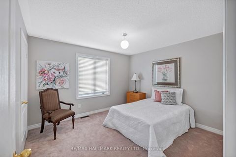 Photo 29 at 91 Capera Drive, Vellore Village, Vaughan