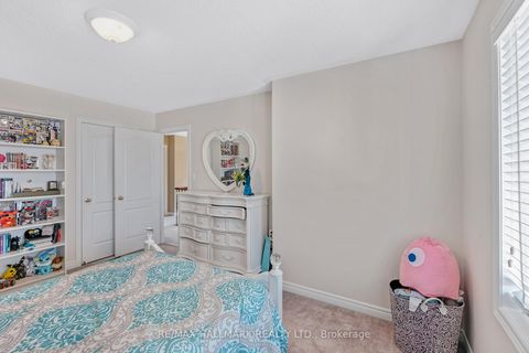 Photo 32 at 91 Capera Drive, Vellore Village, Vaughan