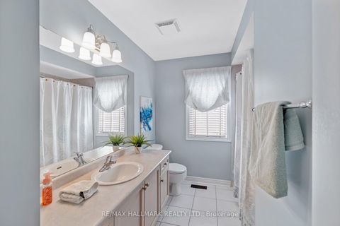 Photo 35 at 91 Capera Drive, Vellore Village, Vaughan