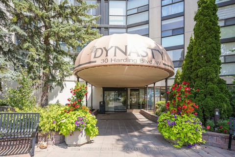 Photo 1 at 417 - 30 Harding Boulevard W, North Richvale, Richmond Hill