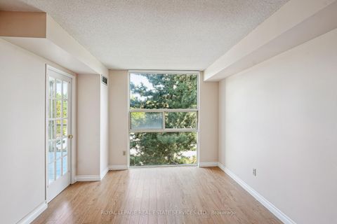 Photo 19 at 417 - 30 Harding Boulevard W, North Richvale, Richmond Hill