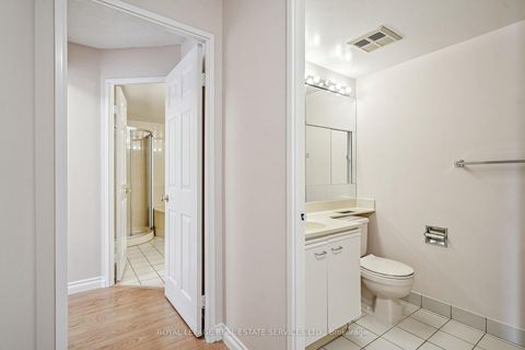 Photo 26 at 417 - 30 Harding Boulevard W, North Richvale, Richmond Hill