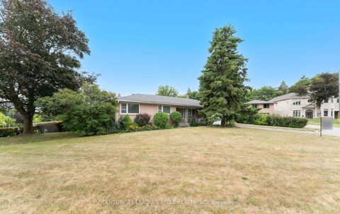 Photo 1 at 24 Burbank Drive, Bayview Village, Toronto