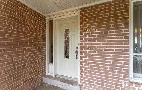Photo 4 at 24 Burbank Drive, Bayview Village, Toronto