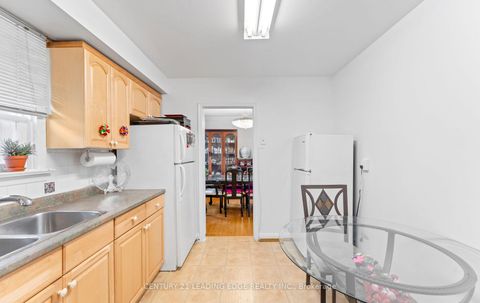 Photo 17 at 24 Burbank Drive, Bayview Village, Toronto