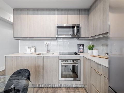 Photo 12 at 1003 - 36 Forest Manor Road, Henry Farm, Toronto Photo 12 at 1003 - 36 Forest Manor Road, Henry Farm, Toronto