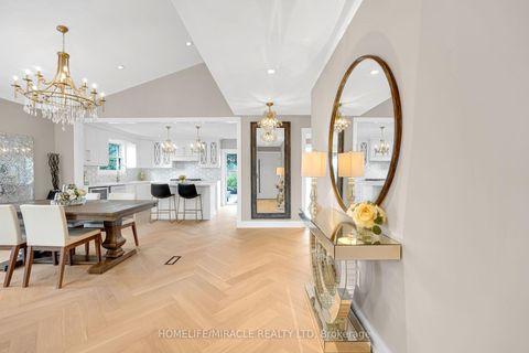 Photo 4 at 125 Elmcrest Road, West Deane, Toronto