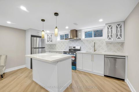 Photo 27 at 125 Elmcrest Road, West Deane, Toronto