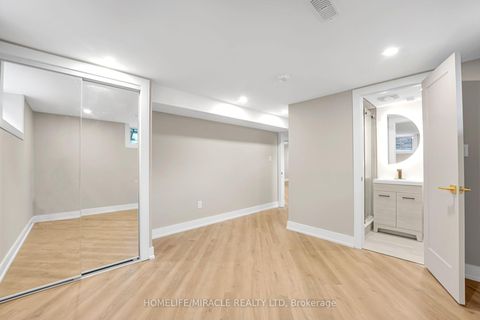 Photo 33 at 125 Elmcrest Road, West Deane, Toronto