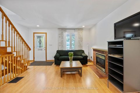 Photo 7 at 23 Edith Drive, Eglinton, Toronto