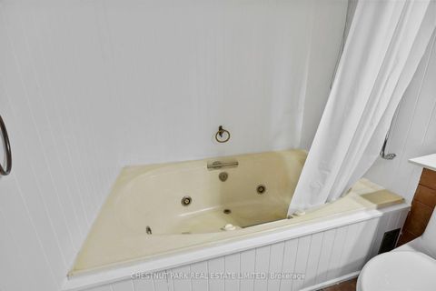 Photo 26 at 23 Edith Drive, Eglinton, Toronto