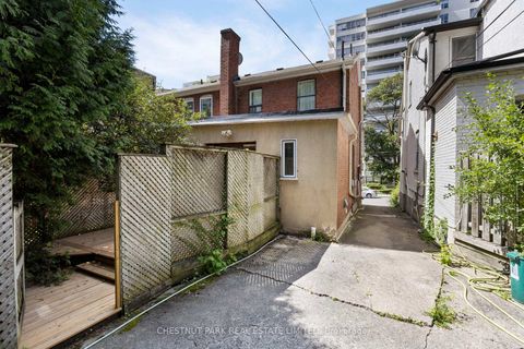 Photo 34 at 23 Edith Drive, Eglinton, Toronto