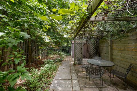Photo 39 at 23 Edith Drive, Eglinton, Toronto