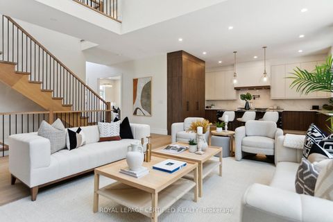 Photo 11 at 2082 Bridge Road, WO West, Oakville