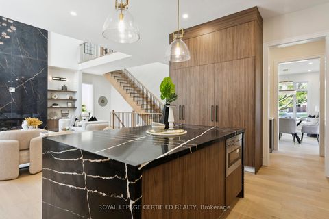 Photo 16 at 2082 Bridge Road, WO West, Oakville