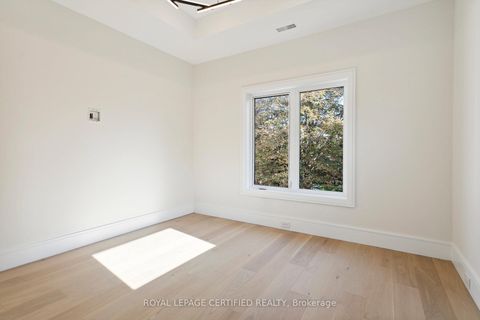 Photo 31 at 2082 Bridge Road, WO West, Oakville