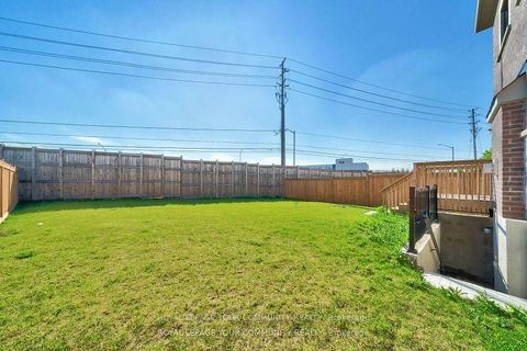 Photo 38 at 243A Andy Crescent, West Woodbridge, Vaughan