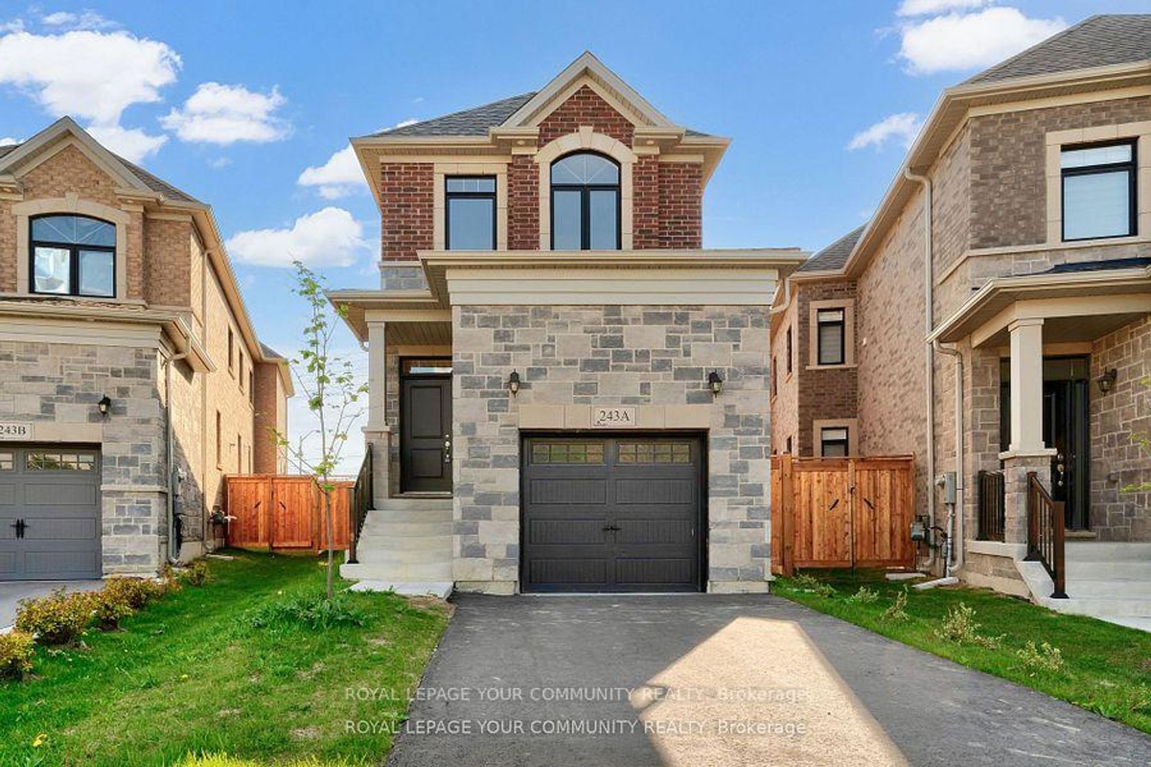 243A Andy Crescent, West Woodbridge, Vaughan 