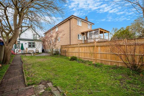 Photo 6 at 43 King Edward Avenue, Lumsden, Toronto