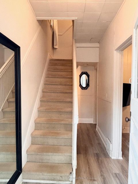 Photo 7 at 43 King Edward Avenue, Lumsden, Toronto