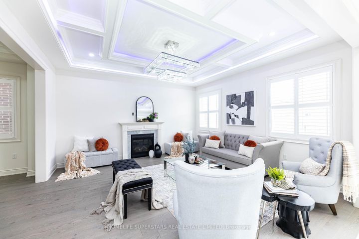 Photo 7 at 211 Granite ridge Trail, Waterdown, Hamilton