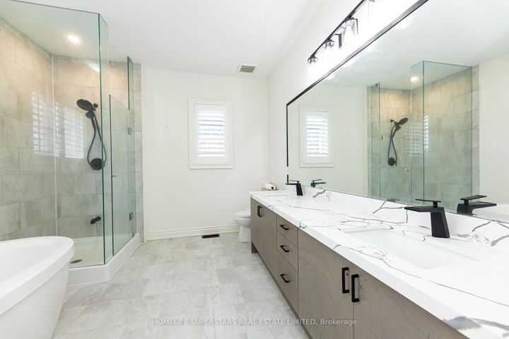 Photo 27 at 211 Granite ridge Trail, Waterdown, Hamilton