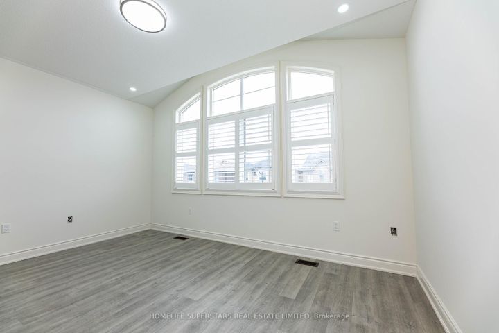Photo 31 at 211 Granite ridge Trail, Waterdown, Hamilton