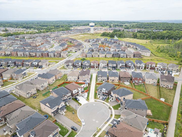 Photo 48 at 211 Granite ridge Trail, Waterdown, Hamilton