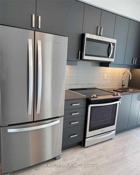 Photo 2 at Lph18 - 7895 Jane Street, Concord, Vaughan