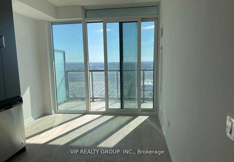 Photo 3 at Lph18 - 7895 Jane Street, Concord, Vaughan