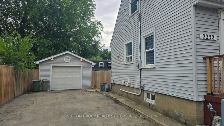 Photo 2 at 2232 Queensway Drive, Freeman, Burlington