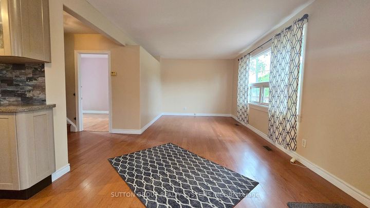 Photo 10 at 2232 Queensway Drive, Freeman, Burlington