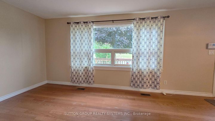 Photo 11 at 2232 Queensway Drive, Freeman, Burlington