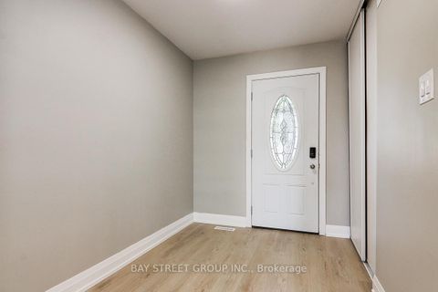 Photo 1 at 17 Newdawn Crescent, Agincourt North, Toronto