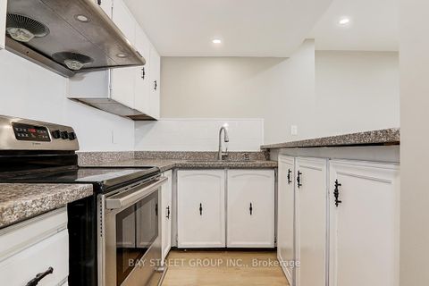 Photo 2 at 17 Newdawn Crescent, Agincourt North, Toronto