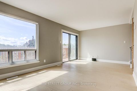 Photo 8 at 17 Newdawn Crescent, Agincourt North, Toronto