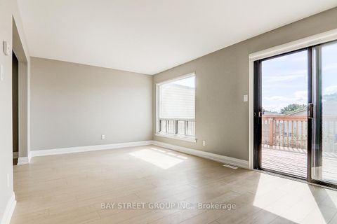 Photo 9 at 17 Newdawn Crescent, Agincourt North, Toronto