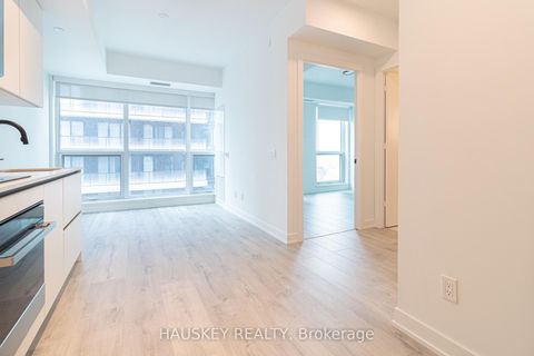 Photo 1 at 3004 - 327 King Street W, Waterfront Communities C1, Toronto