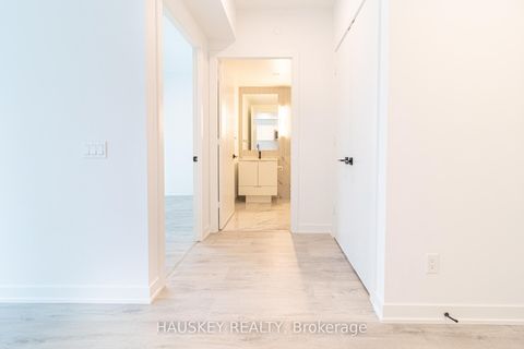 Photo 5 at 3004 - 327 King Street W, Waterfront Communities C1, Toronto