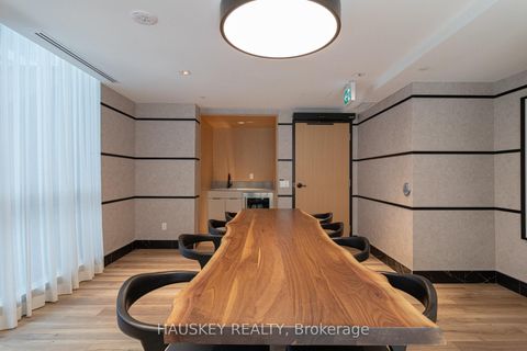 Photo 13 at 3004 - 327 King Street W, Waterfront Communities C1, Toronto