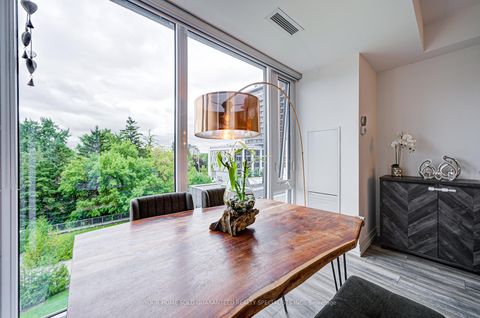 Photo 10 at 318 - 9618 Yonge Street, North Richvale, Richmond Hill