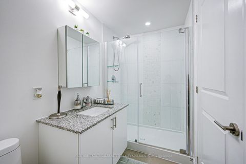 Photo 16 at 318 - 9618 Yonge Street, North Richvale, Richmond Hill
