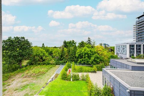 Photo 23 at 318 - 9618 Yonge Street, North Richvale, Richmond Hill